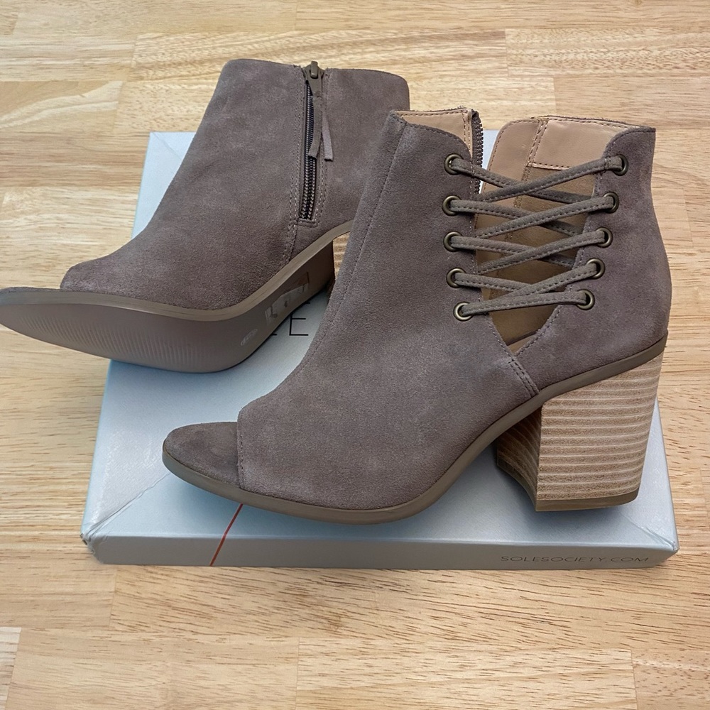 Sole Society Beechwood Boot size 6.5